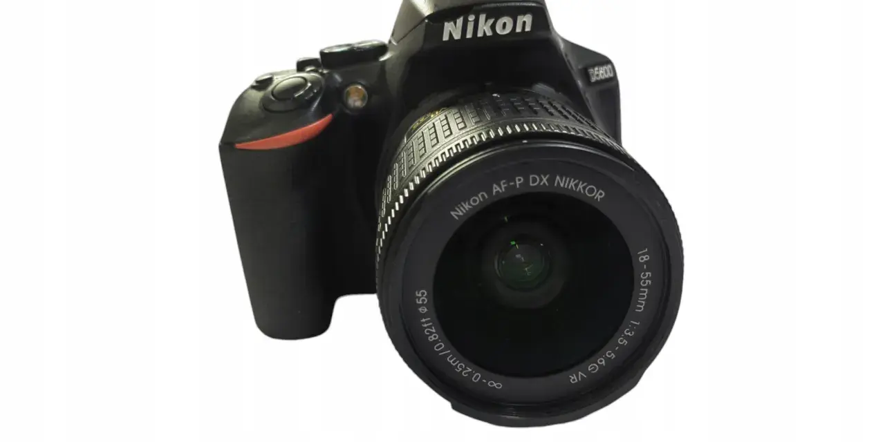 Aparat fotograficzny lustrzanka na Allegro – najlepsze oferty i ceny