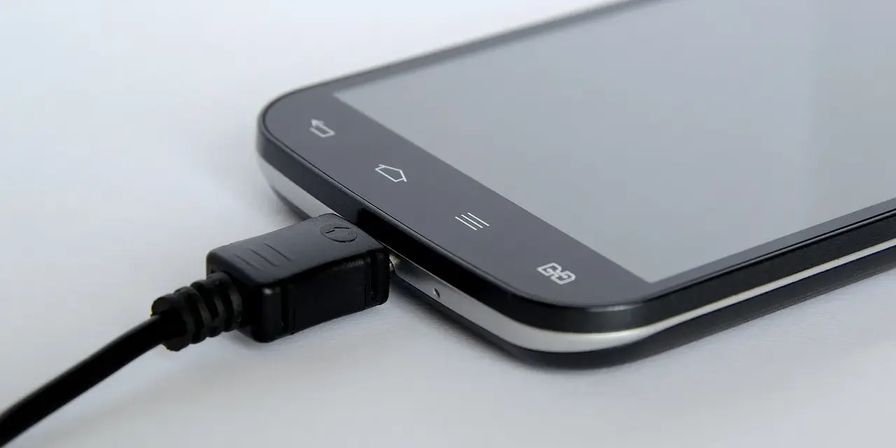 Jak wyczyścić aparat w telefonie, aby zdjęcia były zawsze ostre