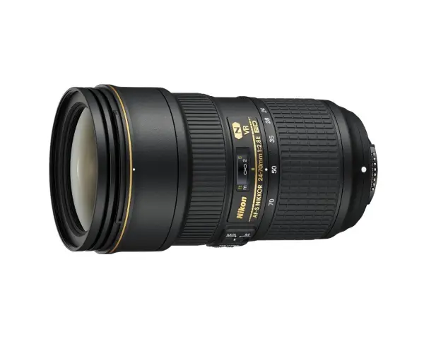 Jak założyć obiektyw Nikon bez obaw o uszkodzenie aparatu