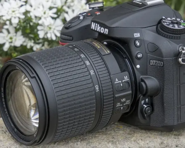 Nikon lustrzanka opinie: co użytkownicy naprawdę myślą o modelach?