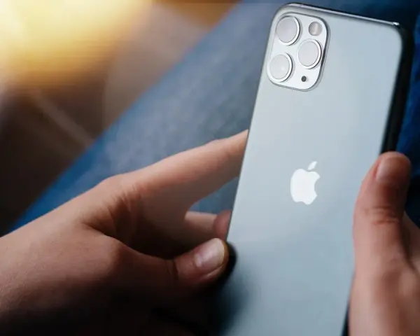 Jaki aparat ma iPhone 15? Odkryj jego niesamowite możliwości fotograficzne