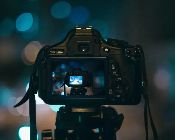Najlepsze lustrzanki fotograficzne: jaki aparat wybrać dla siebie?